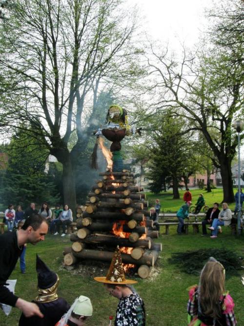 Pálení čarodějnic